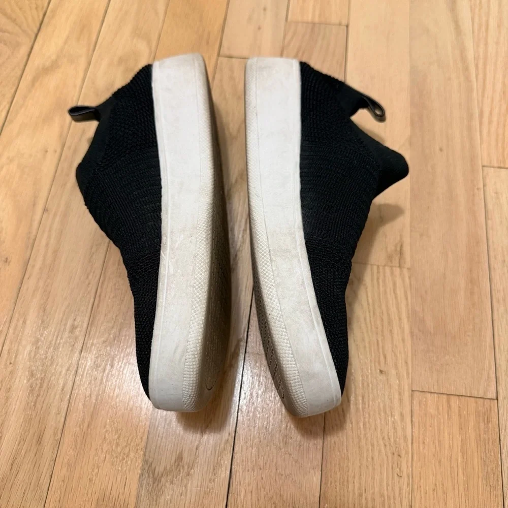 Steve Madden Black Knit Slip-On Sneakers Size 8